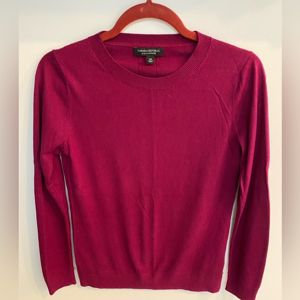 Banana Republic Cashmere Sweater Crew Neck
